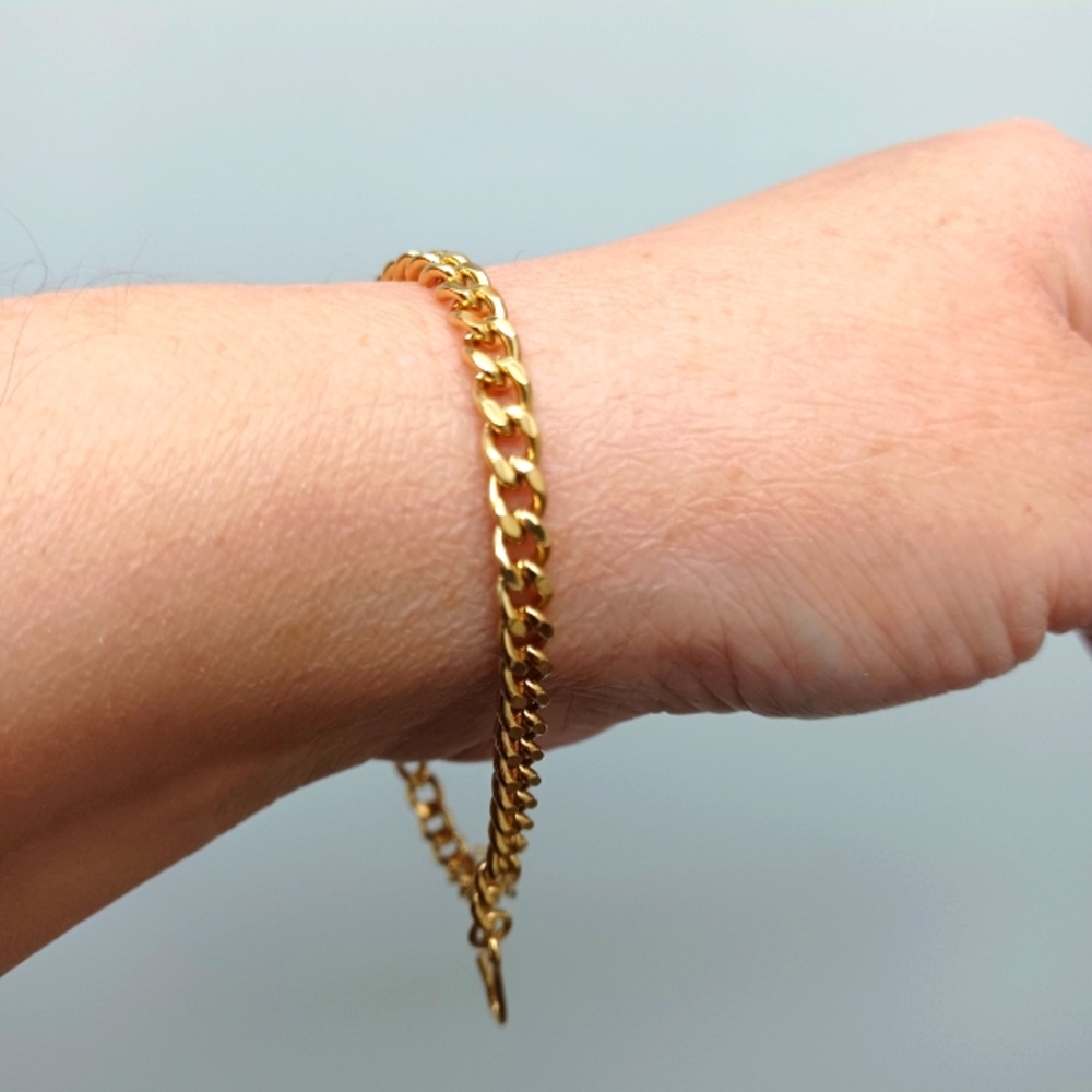 Curb Chain Bracelet Gold Color